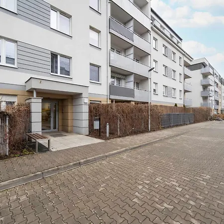 Cosy With Garden By Renters Apartman Wrocław