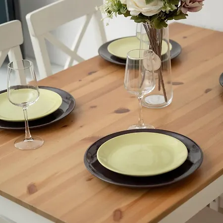 Cosy With Garden By Renters Apartman