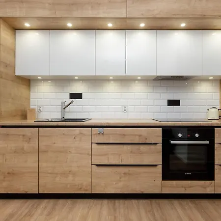 Cosy With Garden By Renters