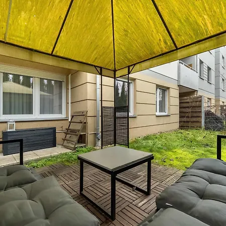 Cosy With Garden By Renters * Breslavia